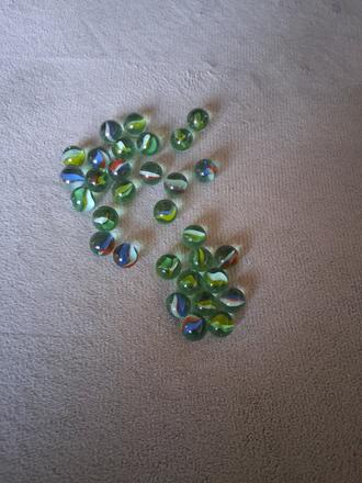 Dúhové guličky sklenené dúhovky 33 kusov, 