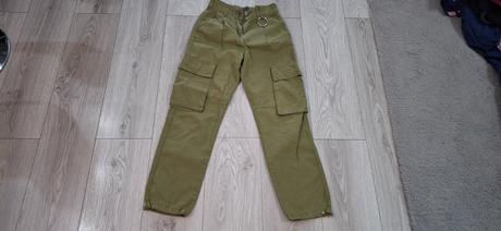 Nohavice, bershka,32