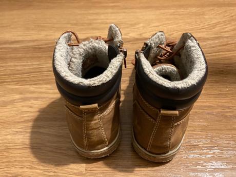 Topánkyna jeseň v.35, 35