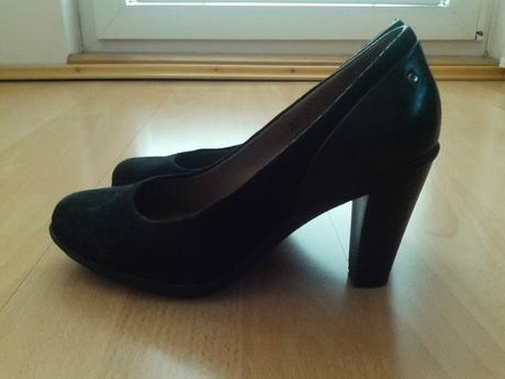 Čierne topanky, 36