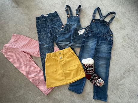 Mix oblečenia, 122–134