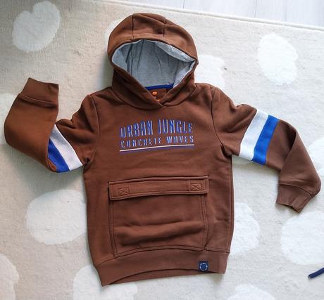 Teplejšia mikina, 122