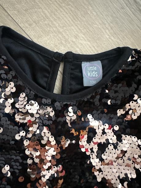 Flitrove šaty, pepco,134