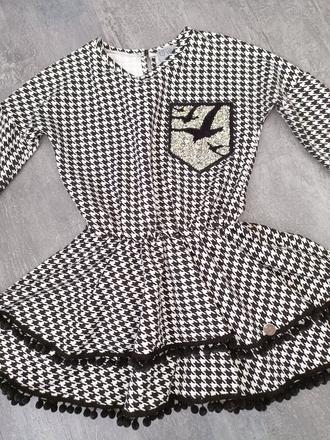 Šaty voga italia kohútia stopa, 98