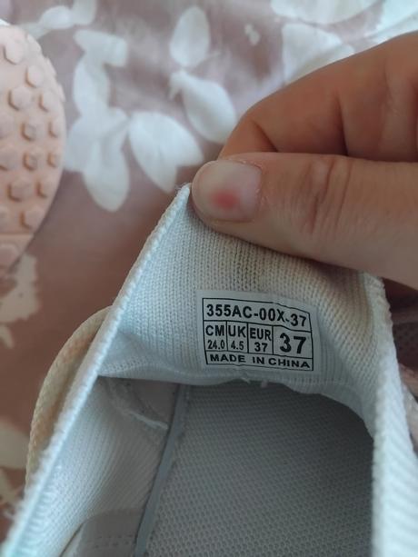 Tenisky 37, reserved,37