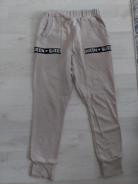 Tepláky č.122-128, 122