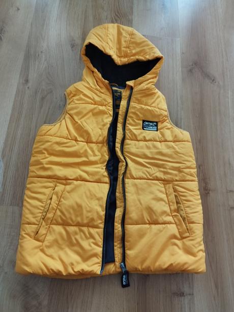 Chlapčenská vesta, chapter young,158