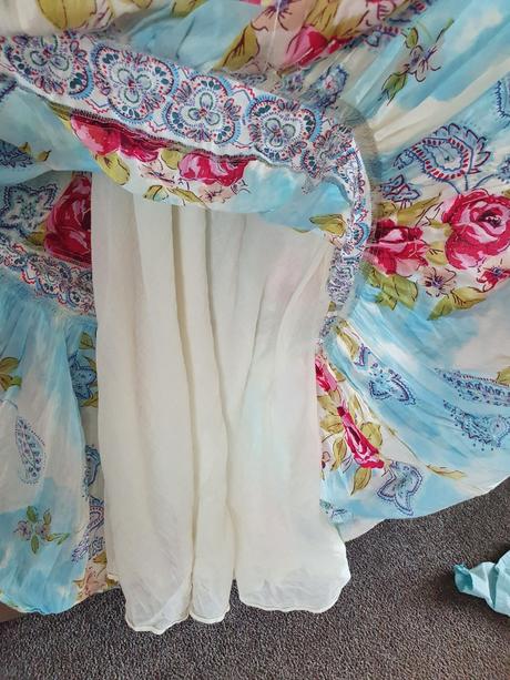 Nádherné letné šaty bledomodré l, l