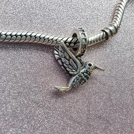 Prívesok kolibrík, 