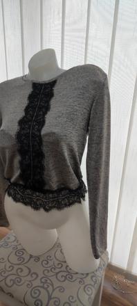 Tricko s cipkou, stradivarius,s