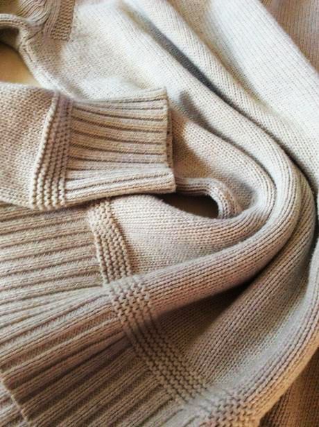 Kvalitný teplý pulóver, l