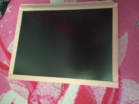 Drevená tabuľa na kriedy,