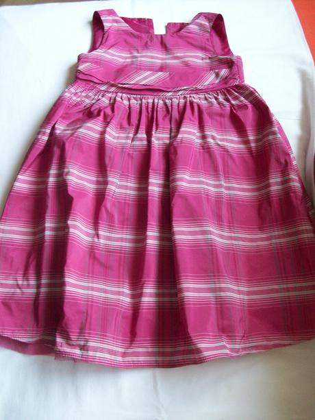 Šatky pre dievčatko  na 18 - 24 mes-zľava, 92