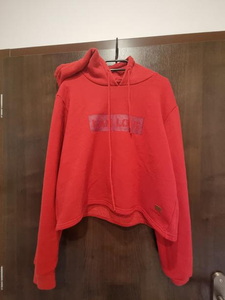 Červená mikina s kapucňou, s