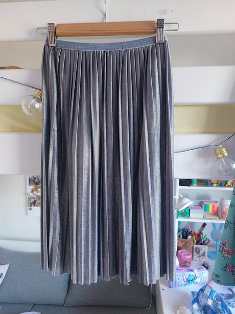 Sukna skladana, reserved,122