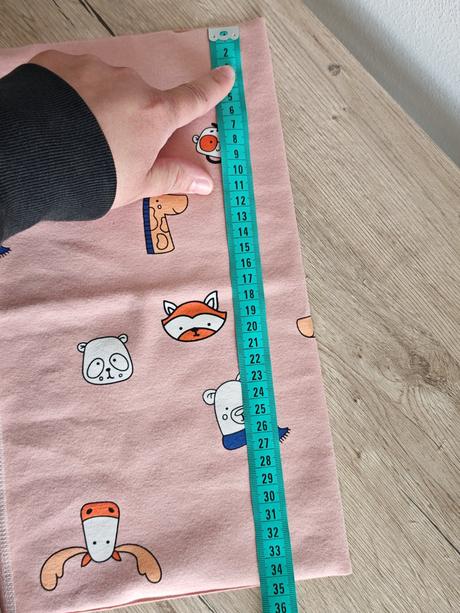 Dievčenský nákrčník zvieratká, 