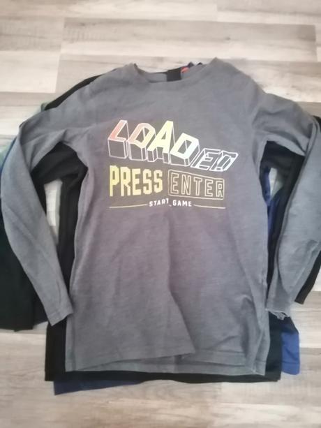 Mam na predaj trička 7 ks, 152