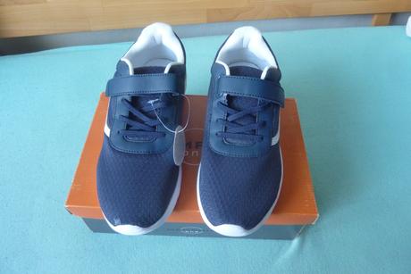 Tenisky v.41 na 1 suchý zips,a elastic.šnúrku, 41