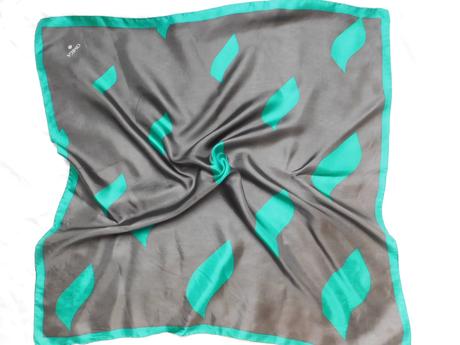 Omega kvalitná luxusna hodvabna elegantná šatka, l