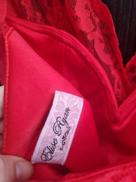 Čipkované spoločenské šaty, xs