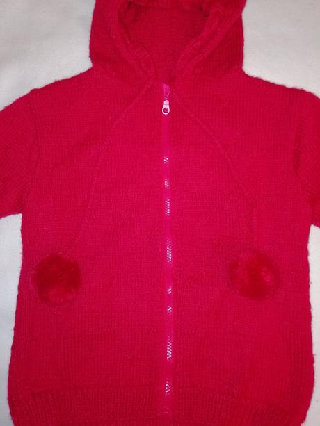 Štrikovaný svetrík s kapuckou na 6 rokov, 128
