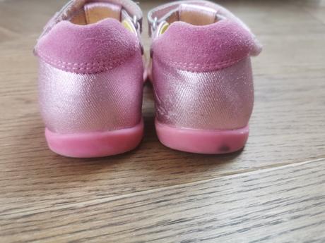 Sandalky agatha ruiz de la prada, 24