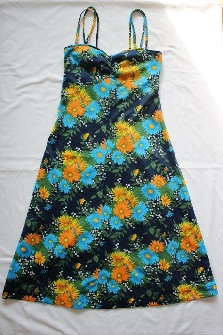 Vintage maxi šaty s kvetovaným vzorom, m