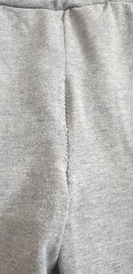 Tepláky č.146, 146