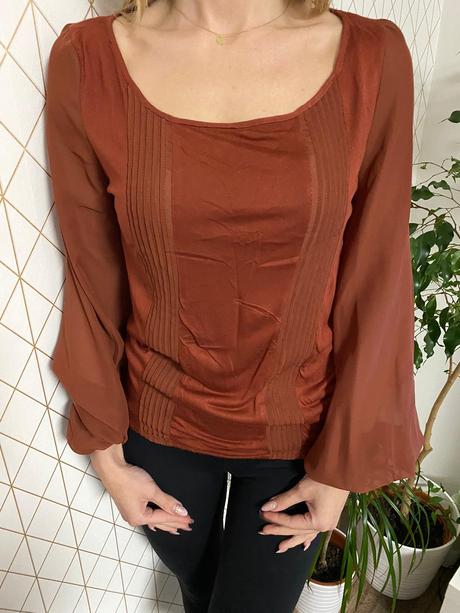 Bluzka, atmosphere,38