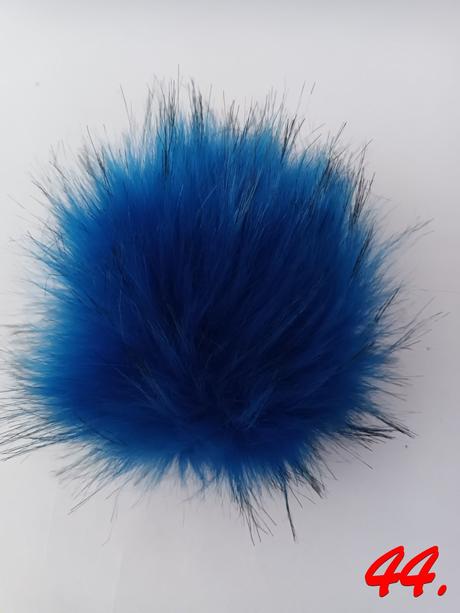 Brmbol modrý s tmavými končekmi, 