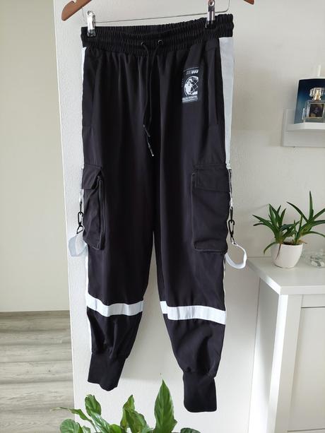 Dámske športové nohavice veľ. m, fishbone,m