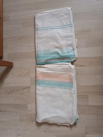 Staré retro plachty na posteľ,