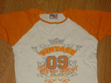 Bielo - oranžove tričko, 146