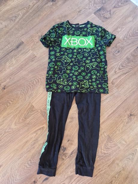 Pyžamo, málo nosené, veľkosť 9- 10 rokov, f&f,140