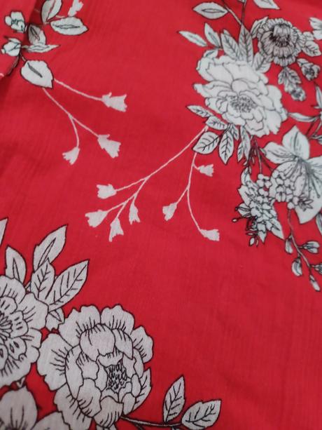 Červená kvetovaná košeľa, promod,m