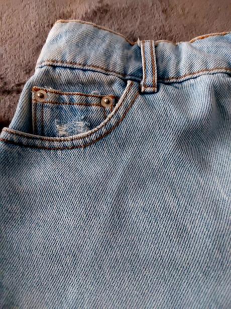 Dámska rifľová sukňa, bershka,s