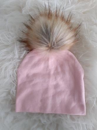 Čiapka s brmbolcom, 86