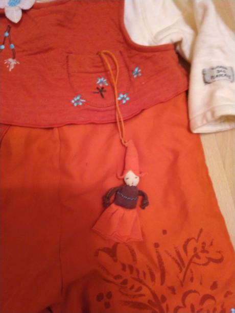 Dupačky s vílou a krasnymi detailami, 68