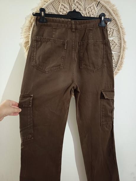 Kapsačové hnedé nohavice, m