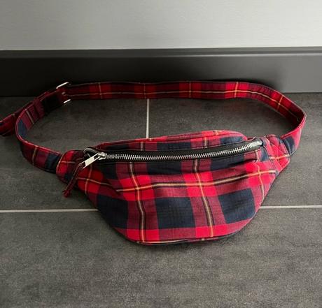 Karovaná ľadvinka stradivarius, stradivarius