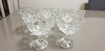 Poháre na zmrzlinu, kompót,