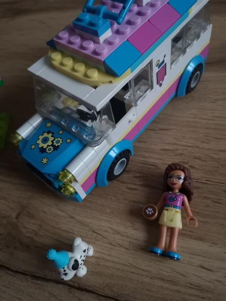 Lego friends 41333 olivia a jej špeciálne vozidlo, 