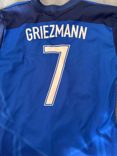 Futbalový dres griezmann, 146