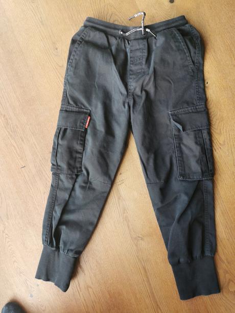 Nohavice, reserved,146