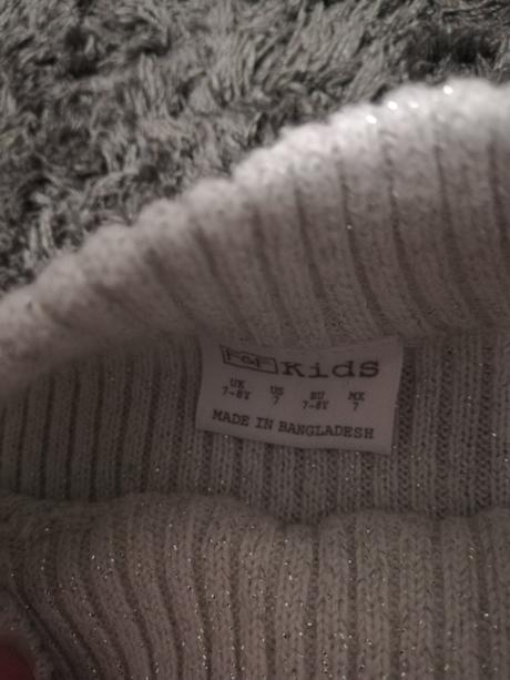 Pulover presivany striebornou nitou, f&f,134