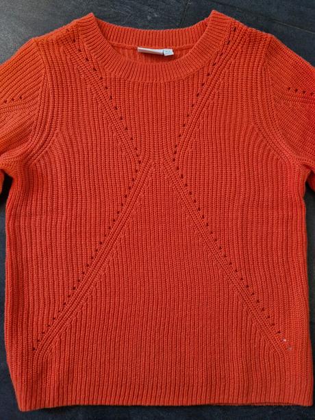 Pulóver s dierkovaním vila, m