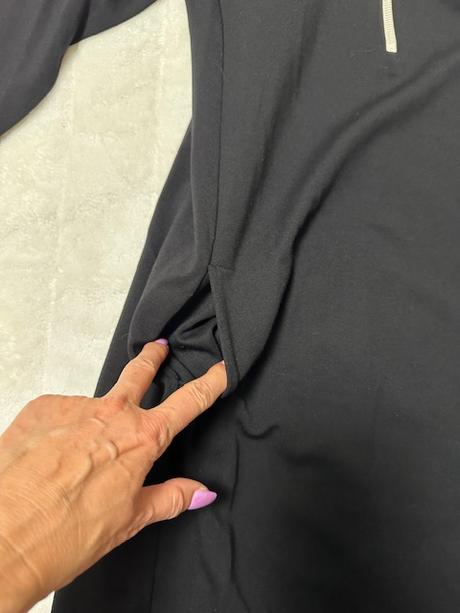 Športové šaty s nápisom a s vreckami zn. magenta, l / m