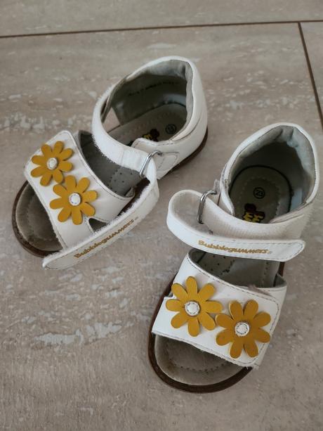 Krásne letné sandálky, bubble gummers,23