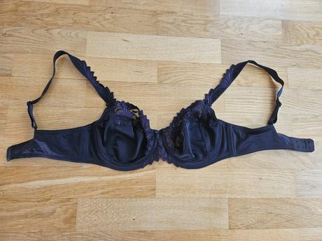 Dámska podprsenka felina 75b nová, 75b