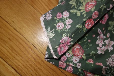 Kvetinový overal, 128